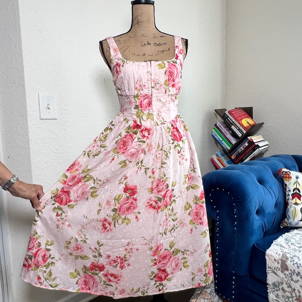 Floral Pink Vintage-Style Sundress - Picture 8 of 12
